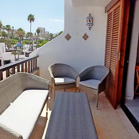 Beautiful Duplex With Heated Pool Апартаменти